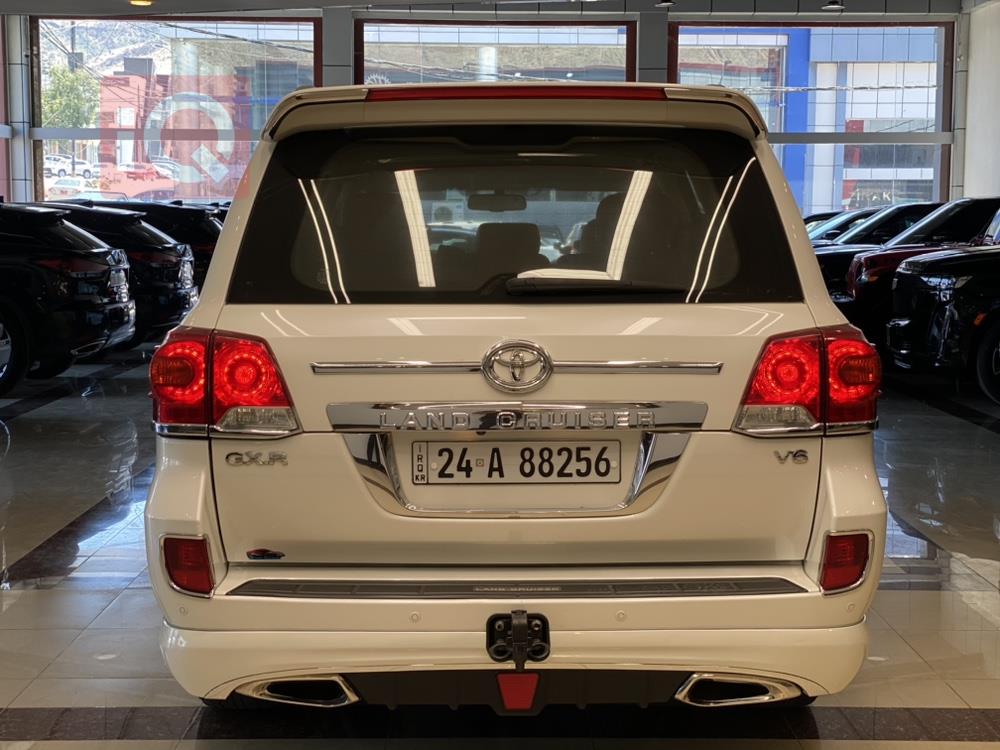 تويوتا لاندكروزر